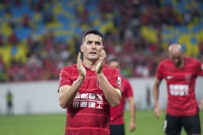 今年会网页版-狼队主帅下课，球队积分榜陷入困境的简单介绍